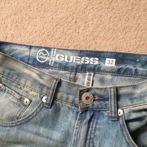 GUESS! Men’s 32x30 lightwash jeans
